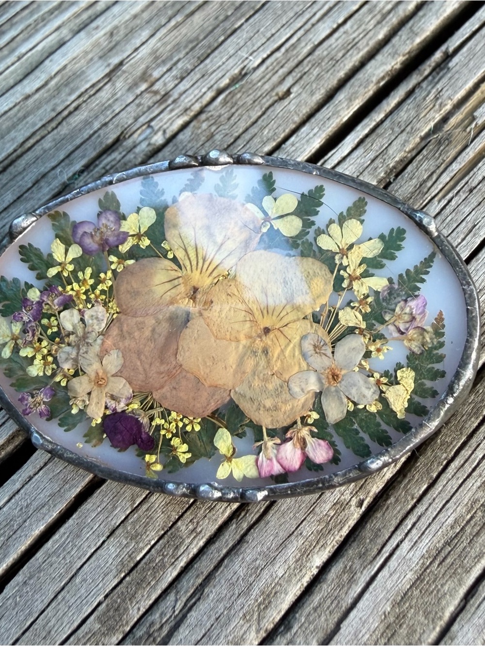 Soldered Metal Oval Dried Flowers Under Glass Over Milk Glass Brooch/Pin 2” - Picture 12 of 16